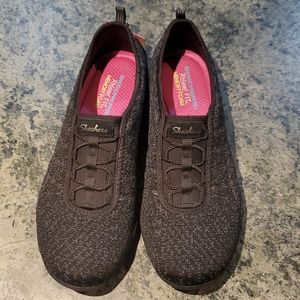Skechers Relaxed fit memory foam size 10